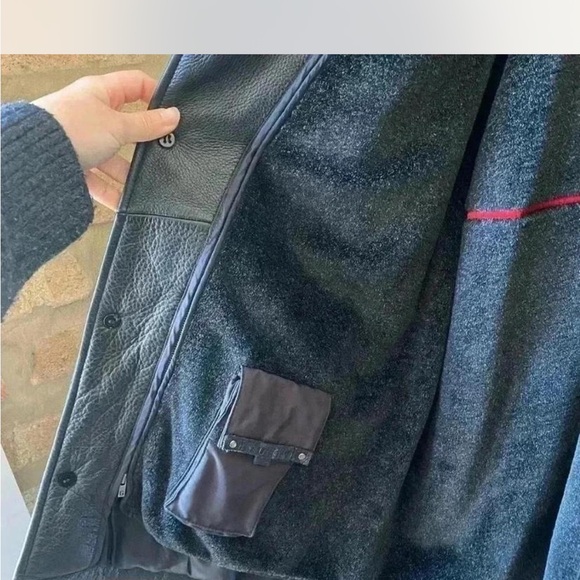 Men's Black Leather Jacket - Picture 7 of 8